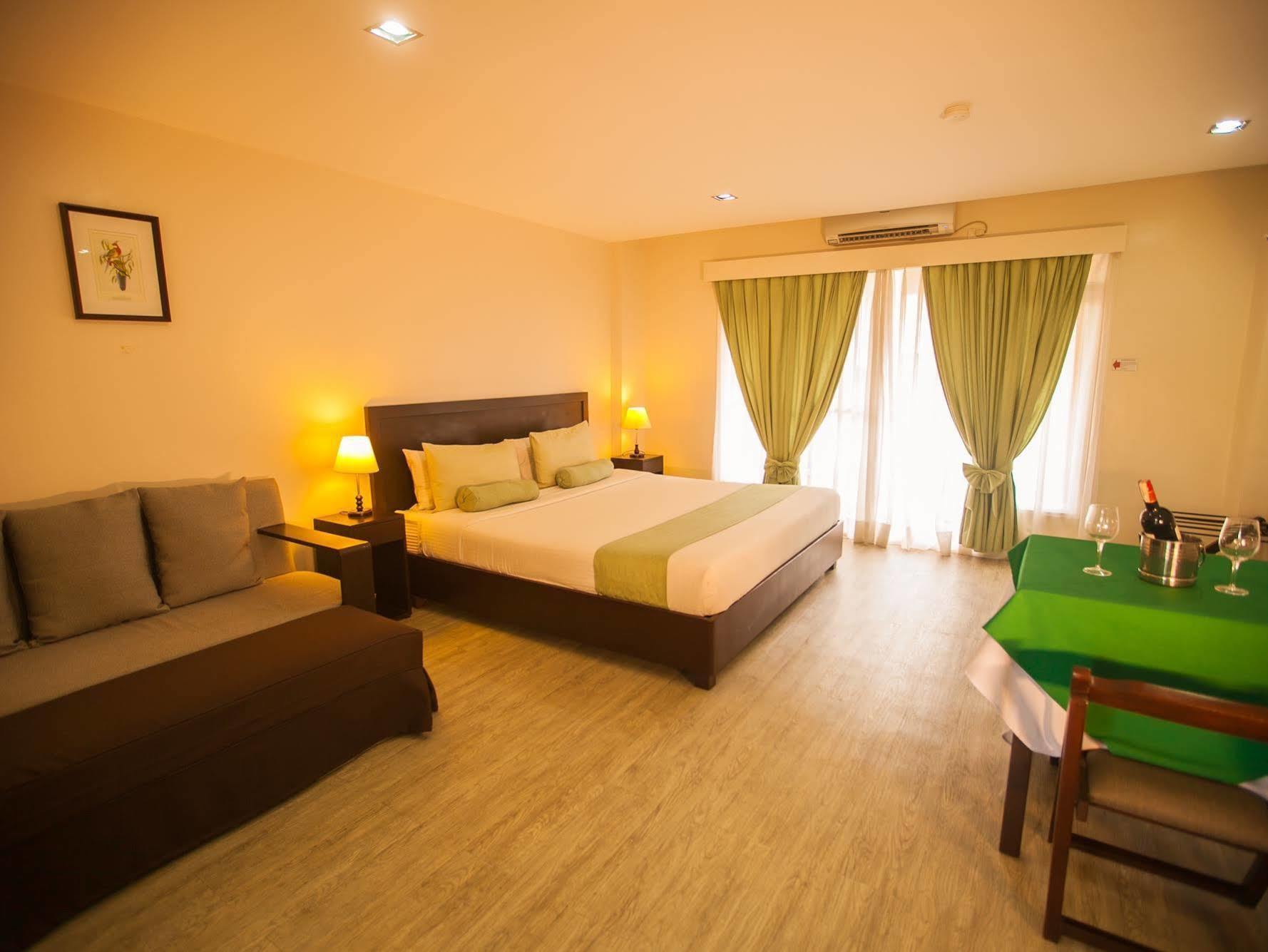 Subic Coco Hotel Olongapo Luaran gambar